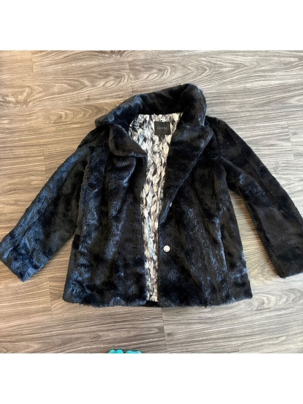 GUESS Women's Filomena Faux-Fur Jacket Black Cozy Medium - Picture 2 of 12